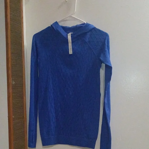 lululemon athletica Vibrant Blue Hooded Blouse - Picture 3 of 6